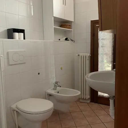 Casetta Azzurra In Corte Medioevale Semesterbostad