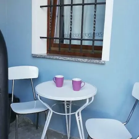 Semesterbostad Casetta Azzurra In Corte Medioevale Pisano