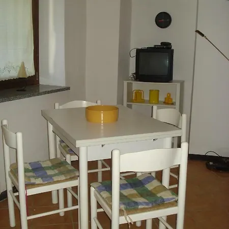 Casetta Azzurra In Corte Medioevale Semesterbostad *