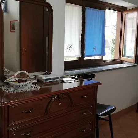Casetta Azzurra In Corte Medioevale Semesterbostad *